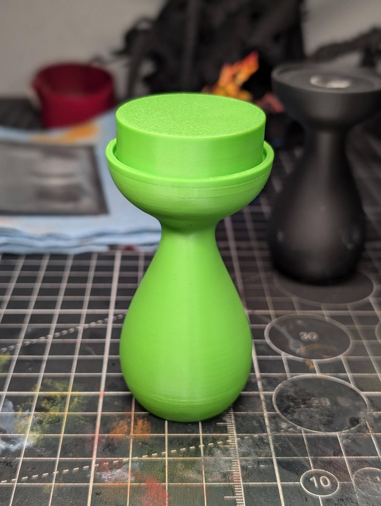 Miniature Painting Handle with Swappable Magnetic Tops & Mounting Putty