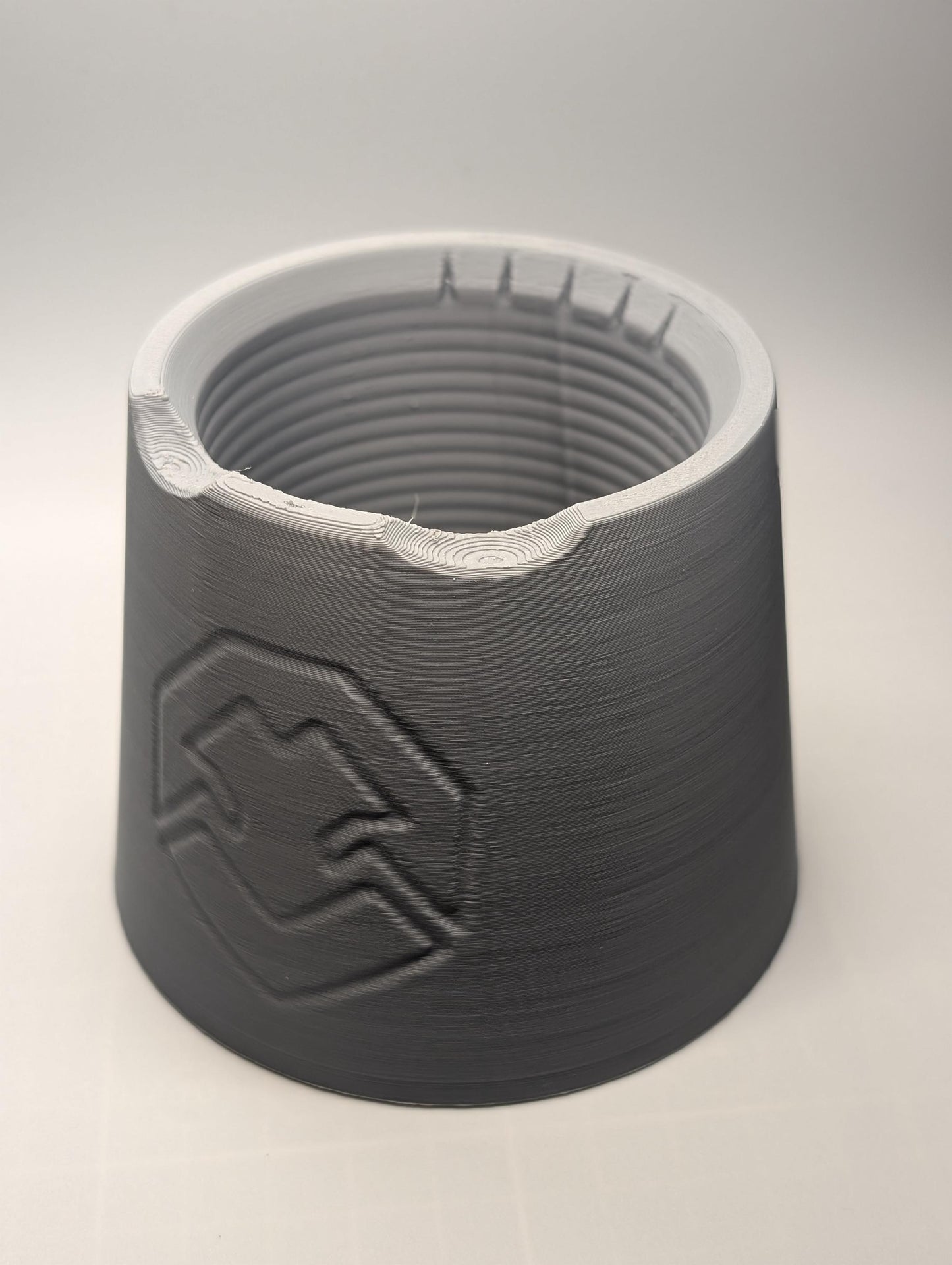 Painting Pot – Keep Brushes Clean and Organized During Your Painting Sessions