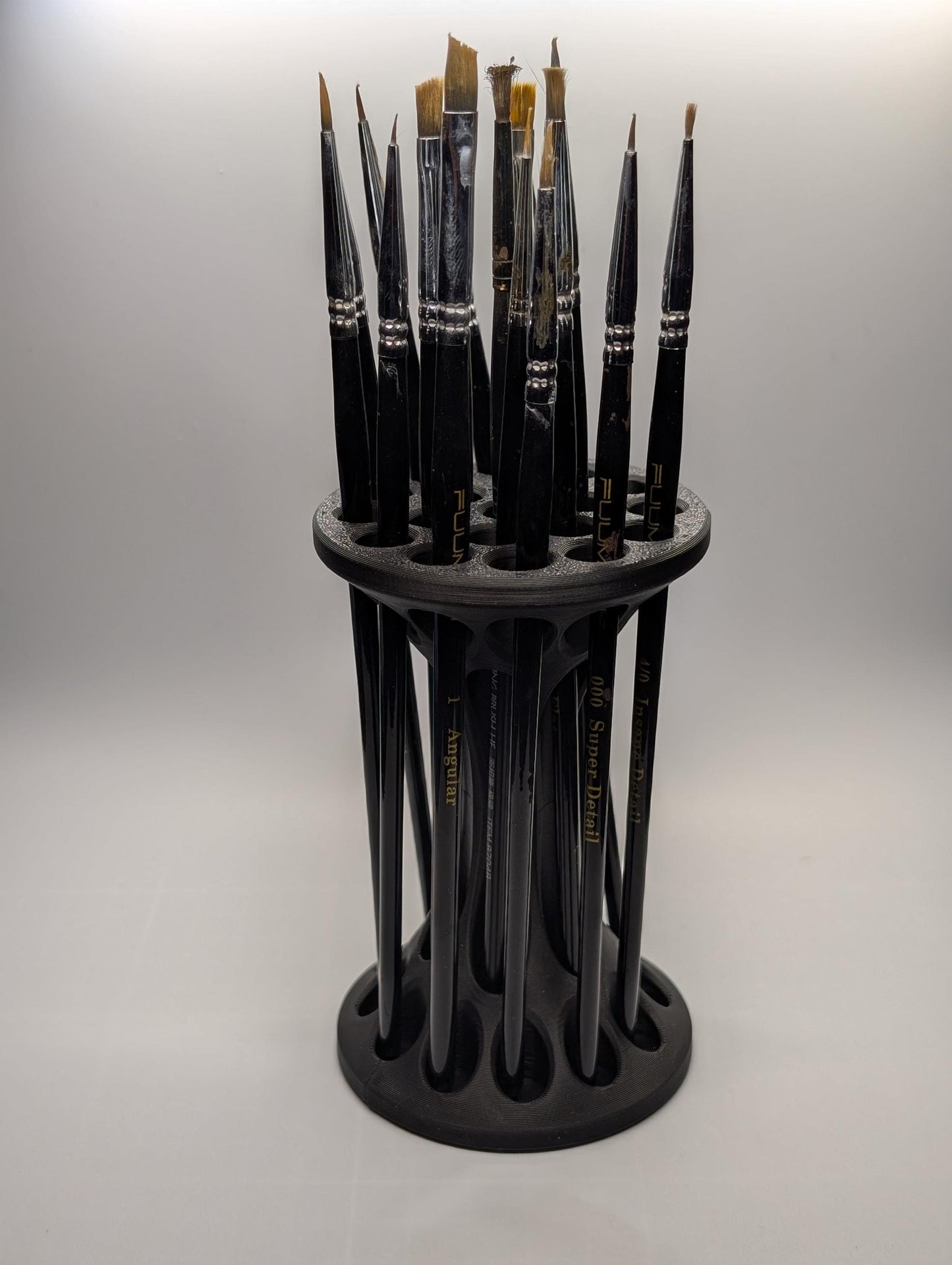 Stylish Brush Holder – 12/18-Slot Organizer for Artists, Painters, and Hobbyists