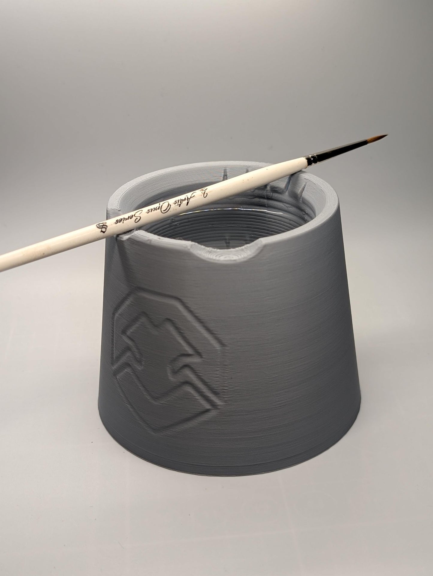 Painting Pot – Keep Brushes Clean and Organized During Your Painting Sessions