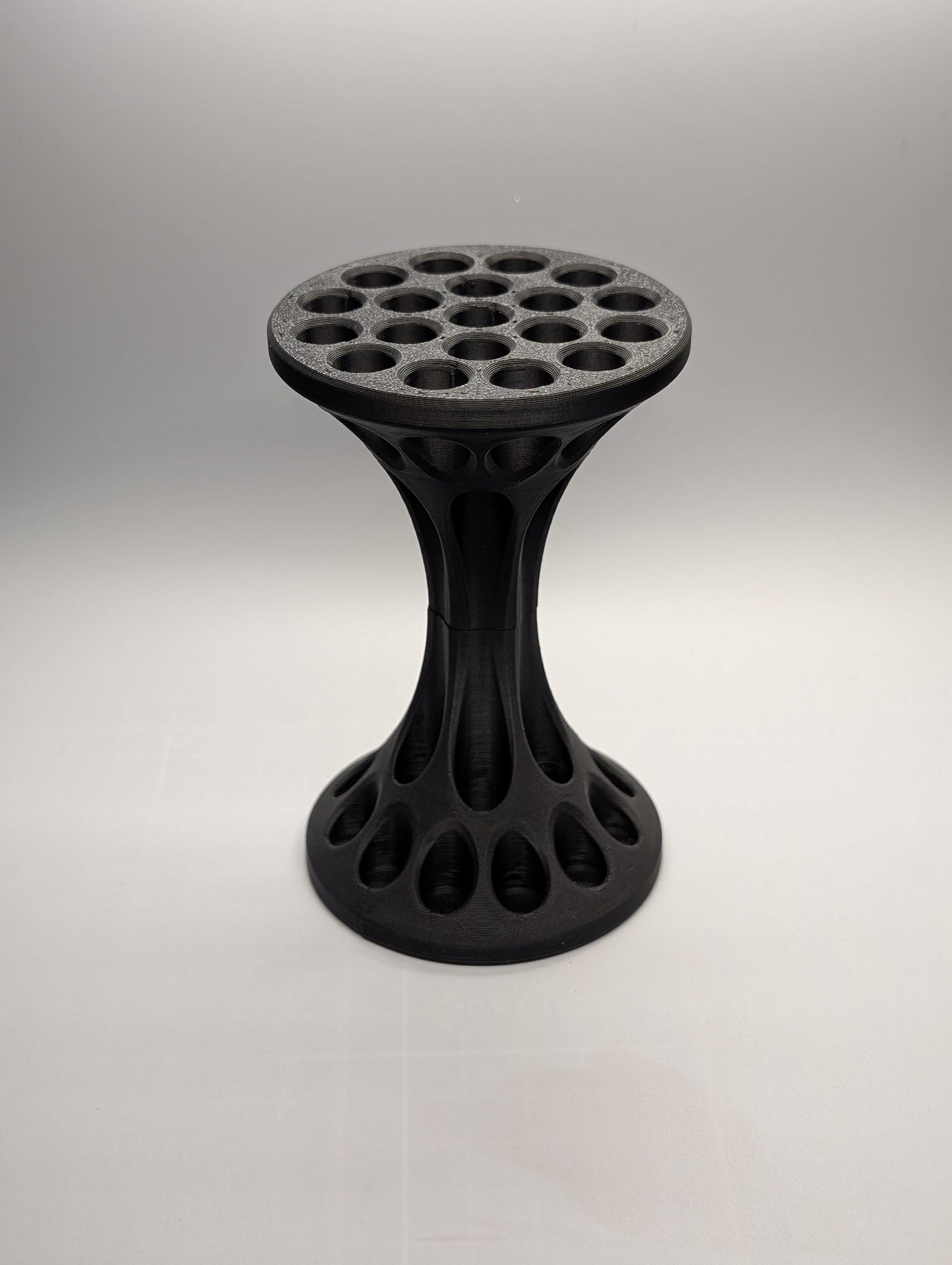 Stylish Brush Holder – 12/18-Slot Organizer for Artists, Painters, and Hobbyists