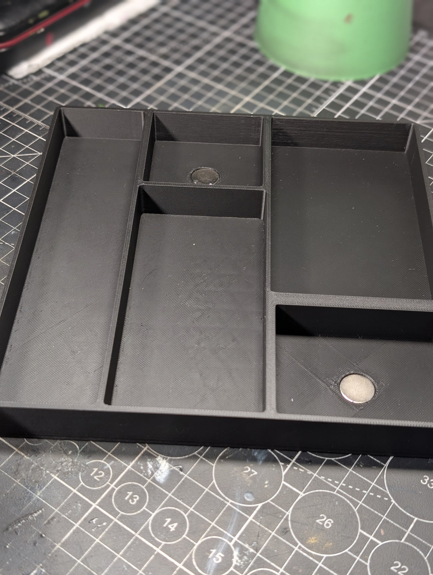 Warhammer 40k Battle Organizer Box – Modular Storage with Scoreboard & Dice Trays
